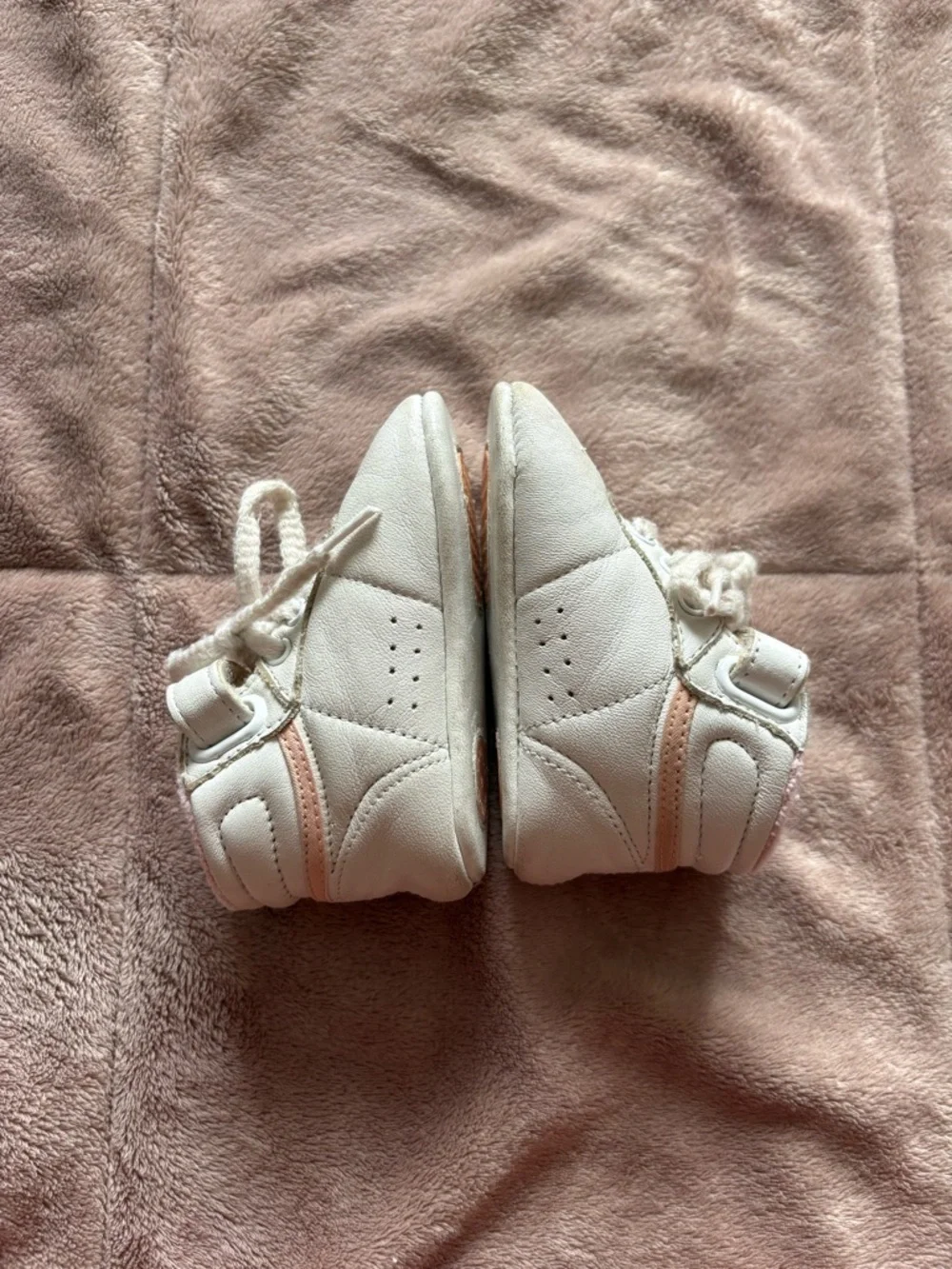 Vintage Oshkosh baby booties
